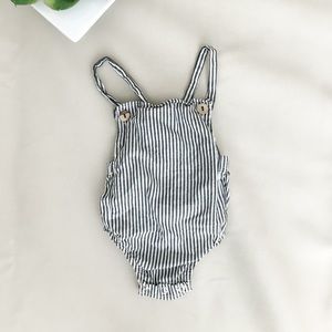 (0-3m) Baby Striped Lightweight Romper